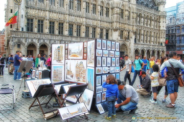 Artists on Grand-Place